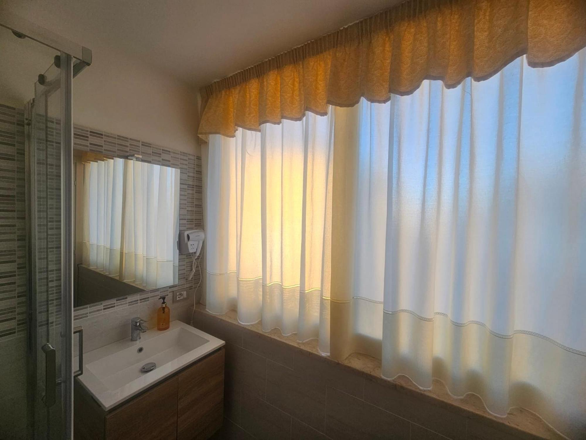 Golden House Sicily Hotel Катания Екстериор снимка