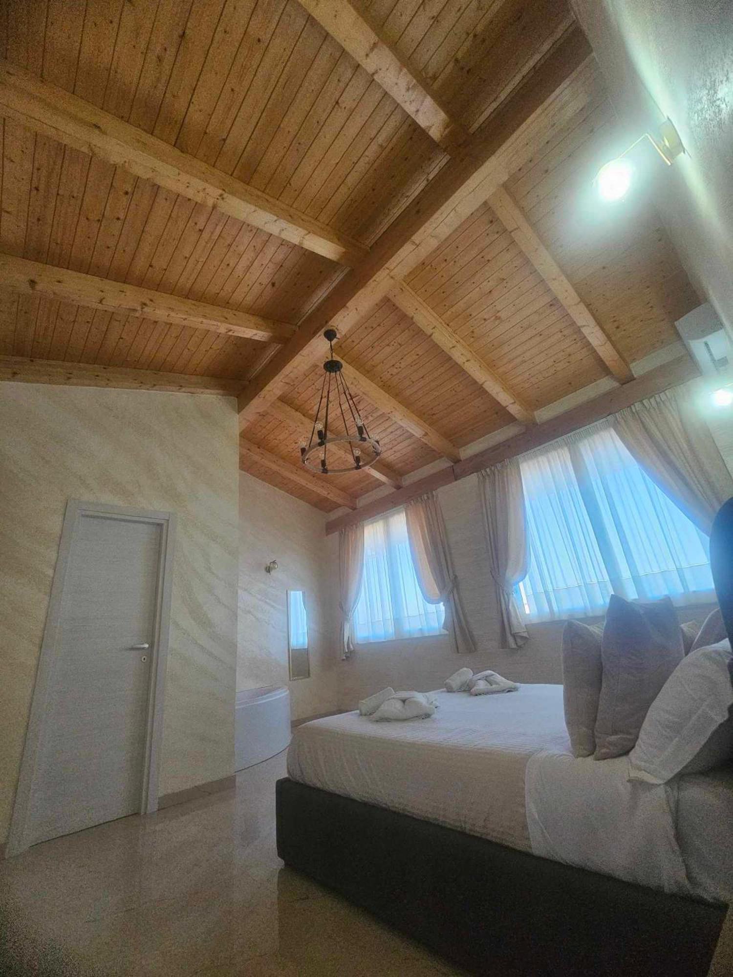 Golden House Sicily Hotel Катания Екстериор снимка
