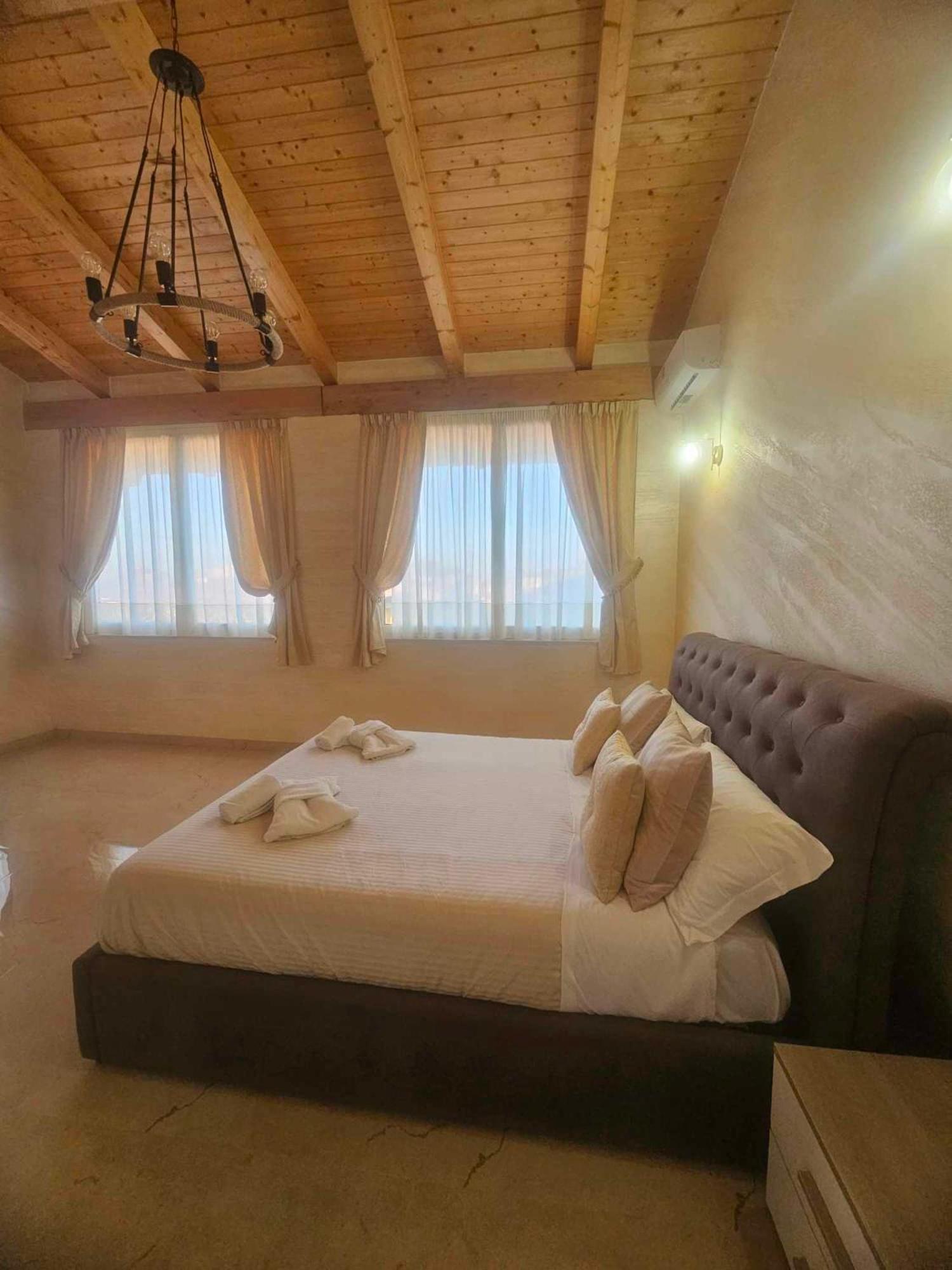 Golden House Sicily Hotel Катания Екстериор снимка